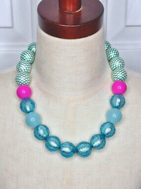 Mermaid Chunky Bead Necklace, 18" Magentic
